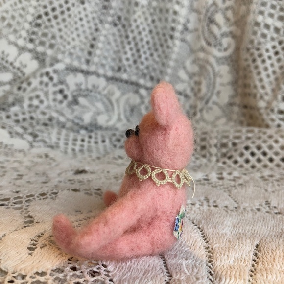 Handmade needle felted teddy bear - Picture 3 of 11
